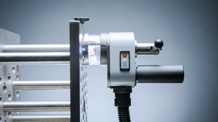 Cabezal de soldadura tubo-placa compacto y refrigerado por agua