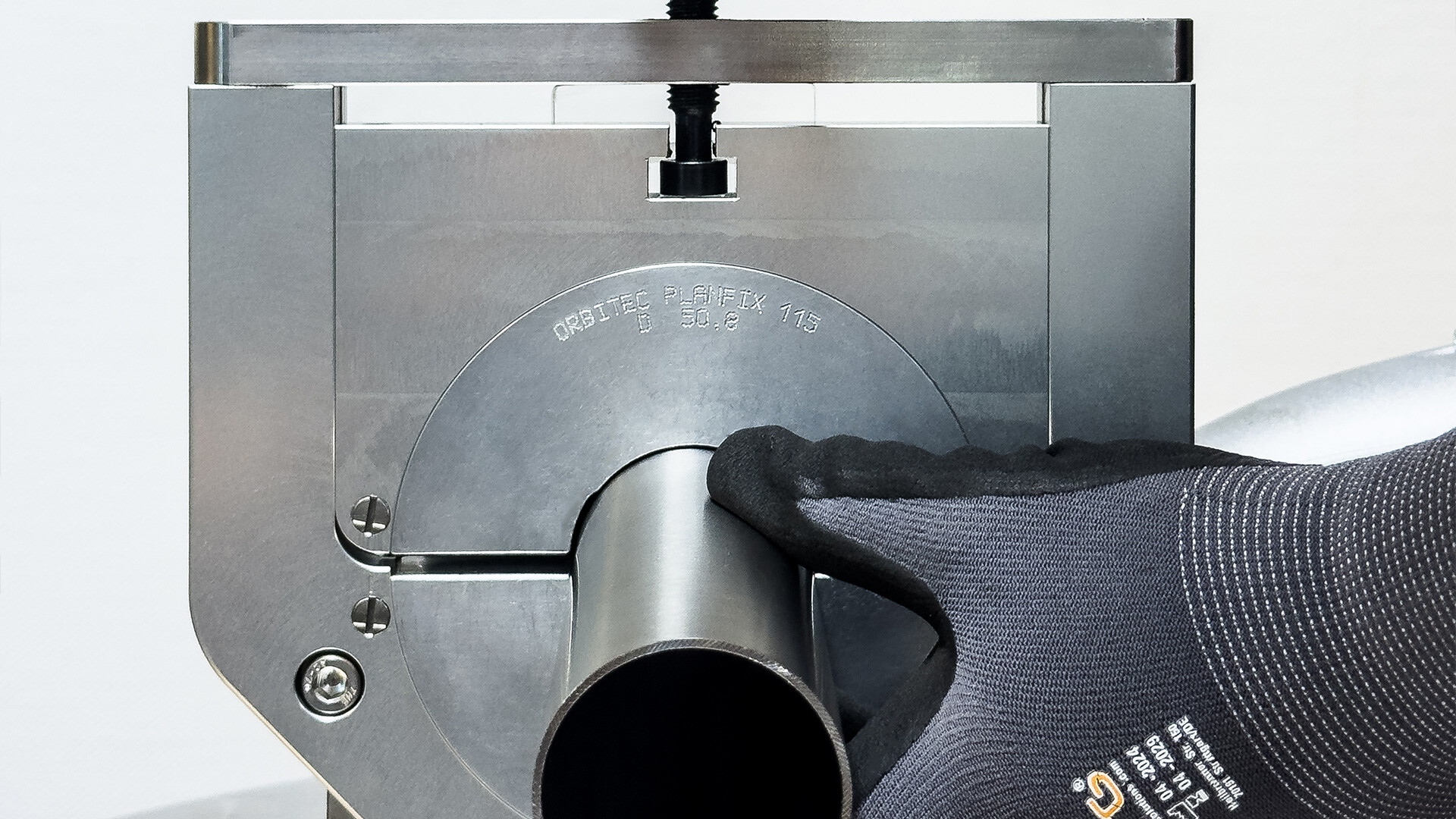 Tratamiento de los cordones de soldadura Planfix 115 S